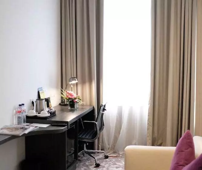 ホテル Four Points By Sheraton Jakarta Thamrin