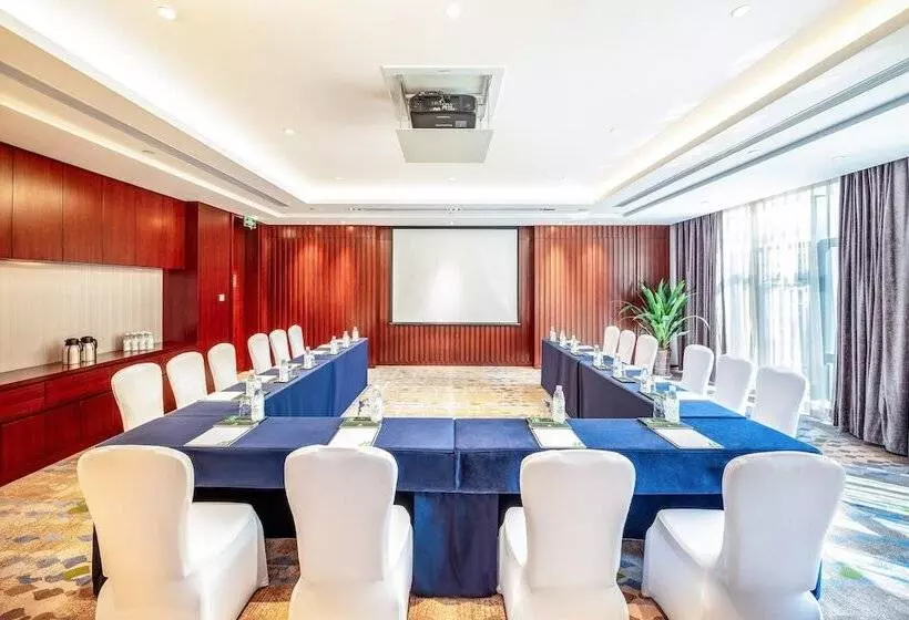ホテル Holiday Inn Neijiang Riverside, An Ihg