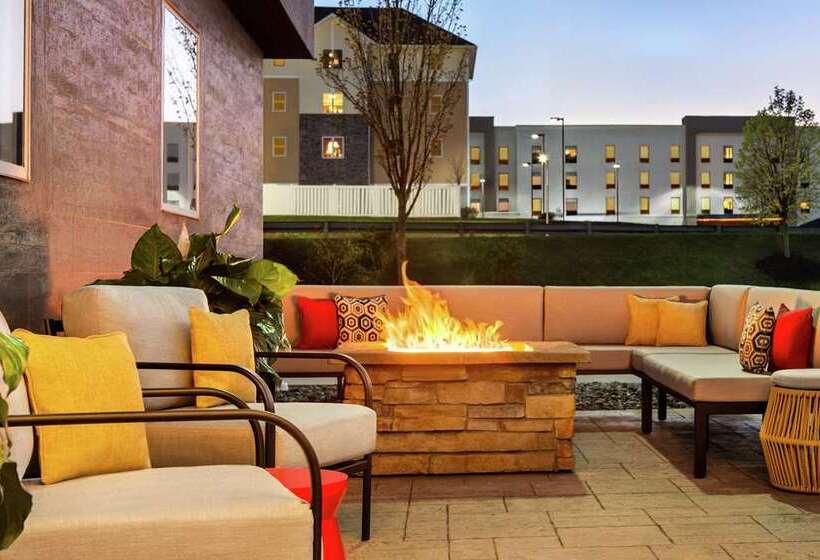 Отель Home2 Suites By Hilton York