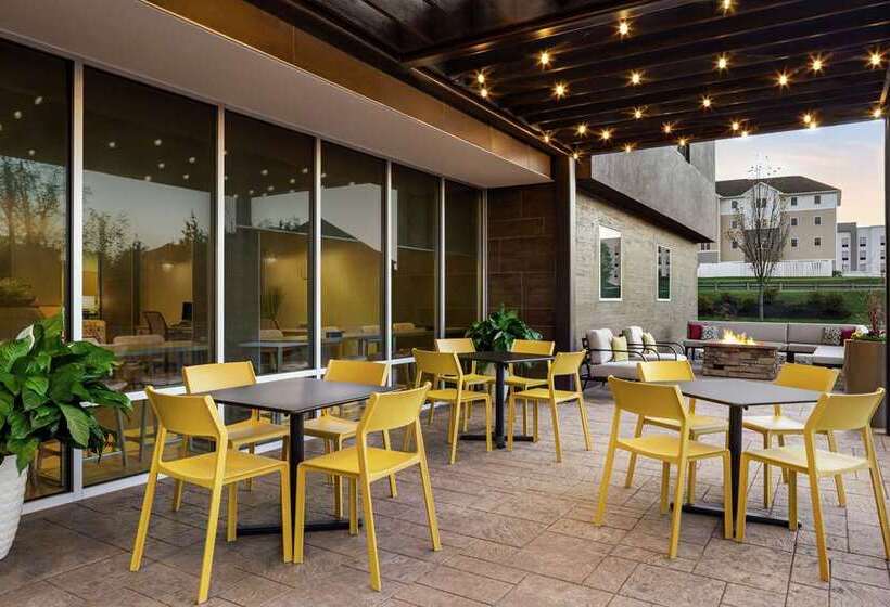 Отель Home2 Suites By Hilton York