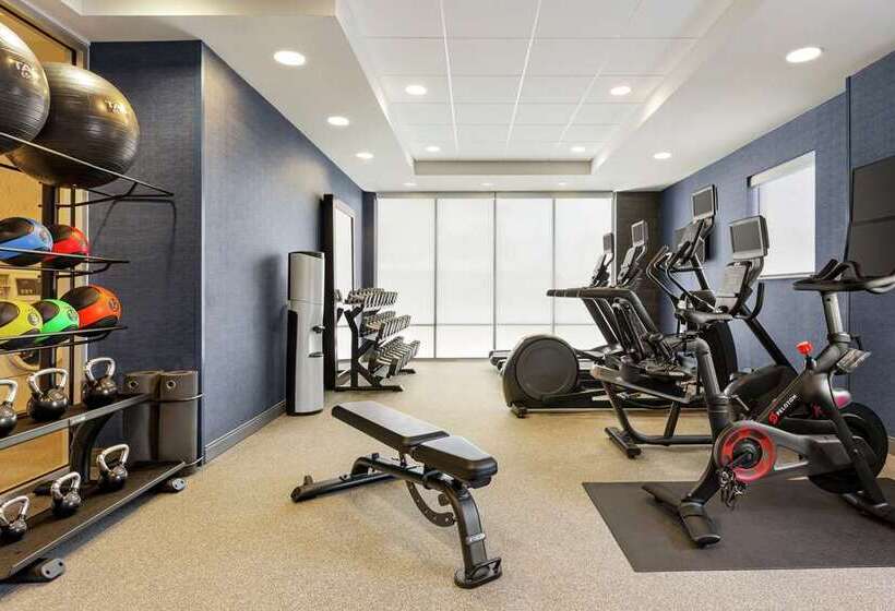 Отель Home2 Suites By Hilton York