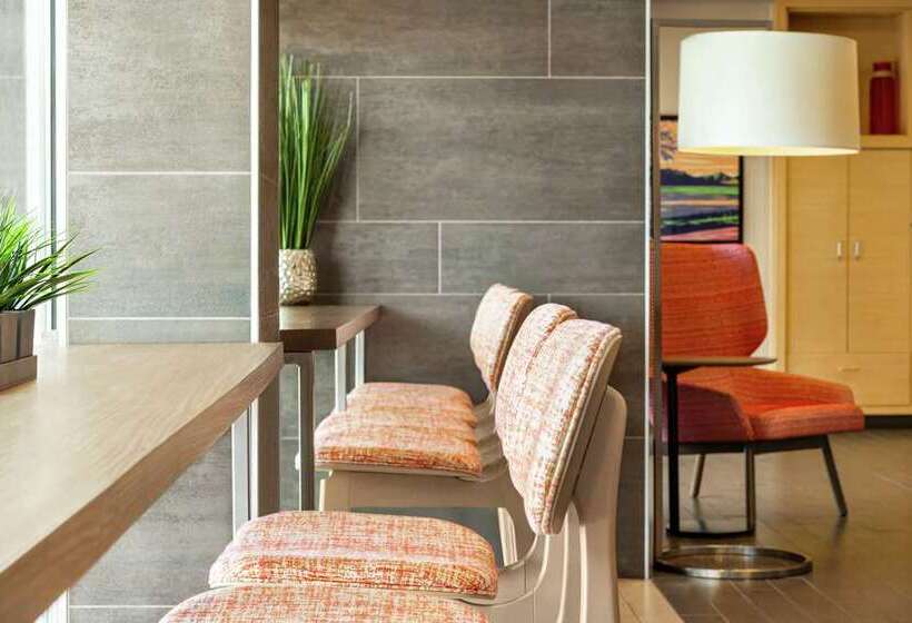 Отель Home2 Suites By Hilton York