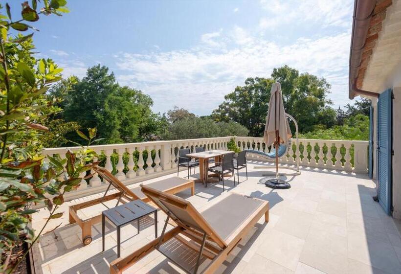 فندق La Bastide Des Salins