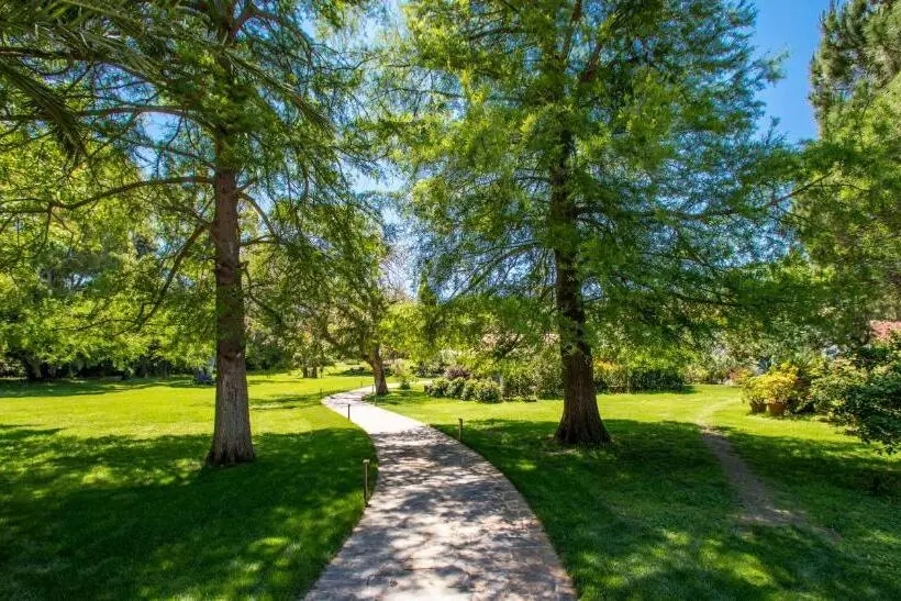 ホテル La Bastide Des Salins