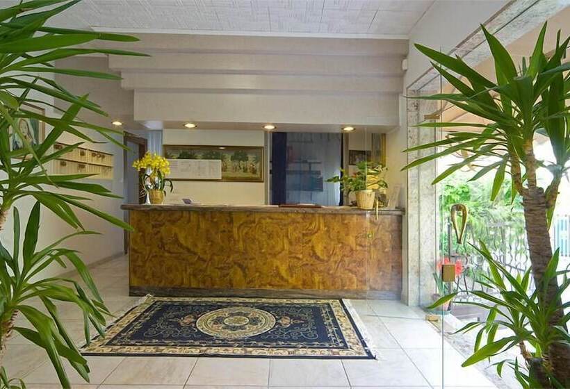 בית מלון כפרי Lucciola