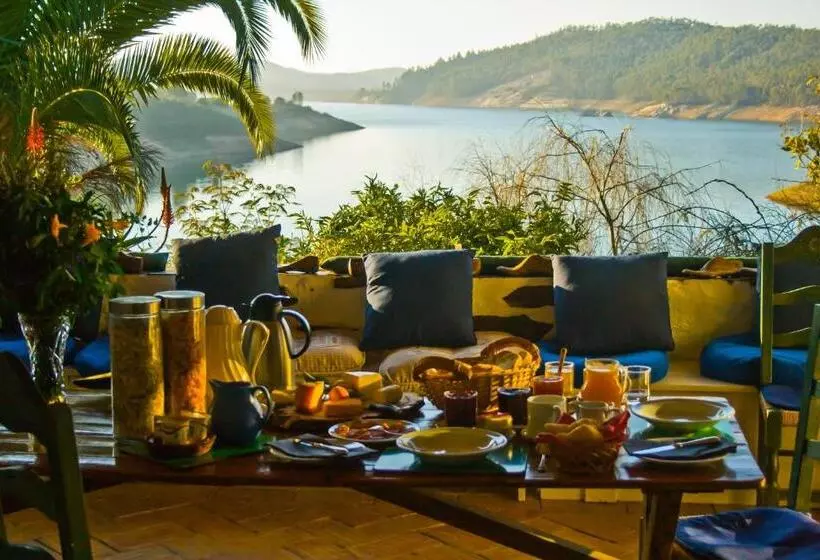 Hotelli Paradise In Portugal