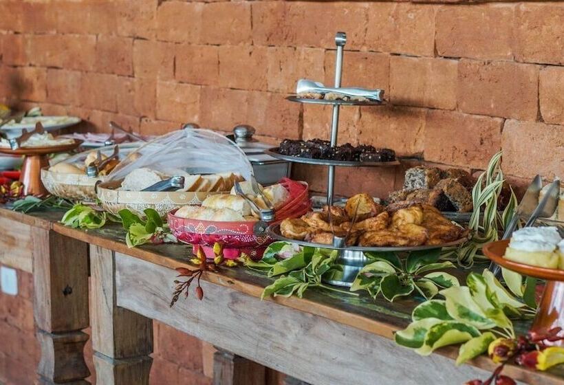 فندق Pousada Villa Valentina