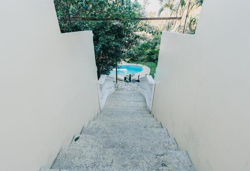 فندق Pousada Villa Valentina