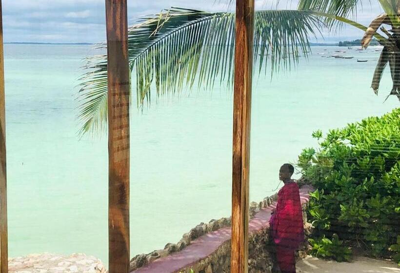 בית מלון כפרי Samaki Lodge