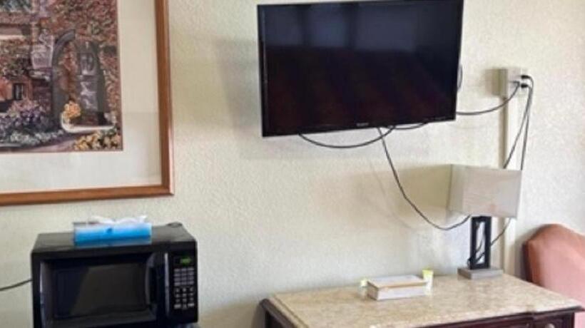 בית מלון כפרי Travelodge by Wyndham Gallup