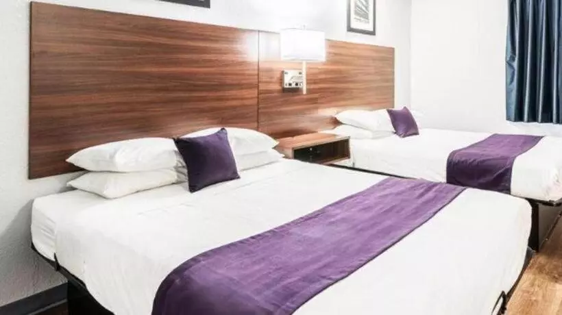 ホテル Travelodge by Wyndham Gallup