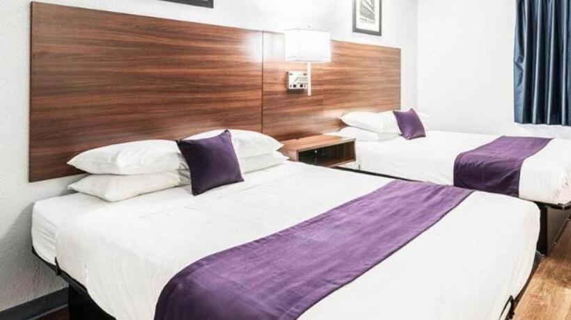 בית מלון כפרי Travelodge by Wyndham Gallup