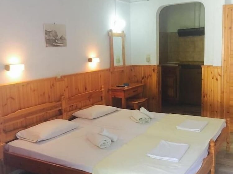 בית מלון כפרי Villa Meroulas