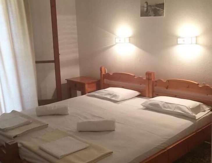 בית מלון כפרי Villa Meroulas