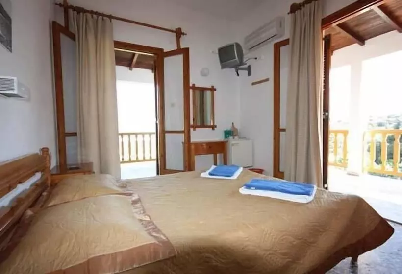 هتل Villa Meroulas