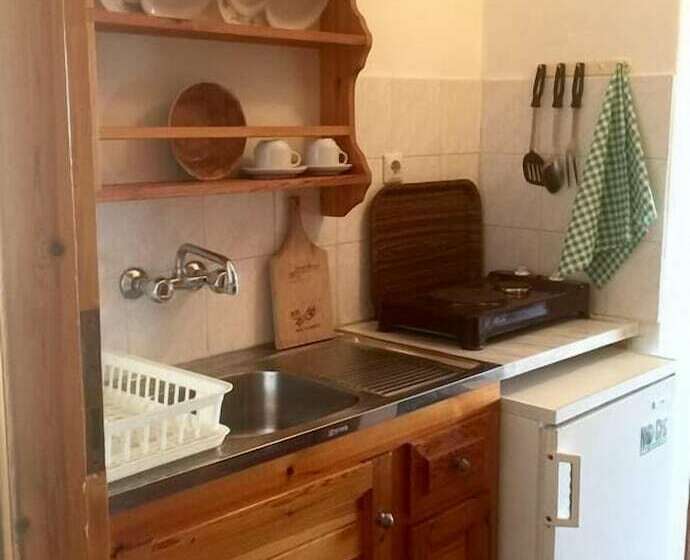 בית מלון כפרי Villa Meroulas