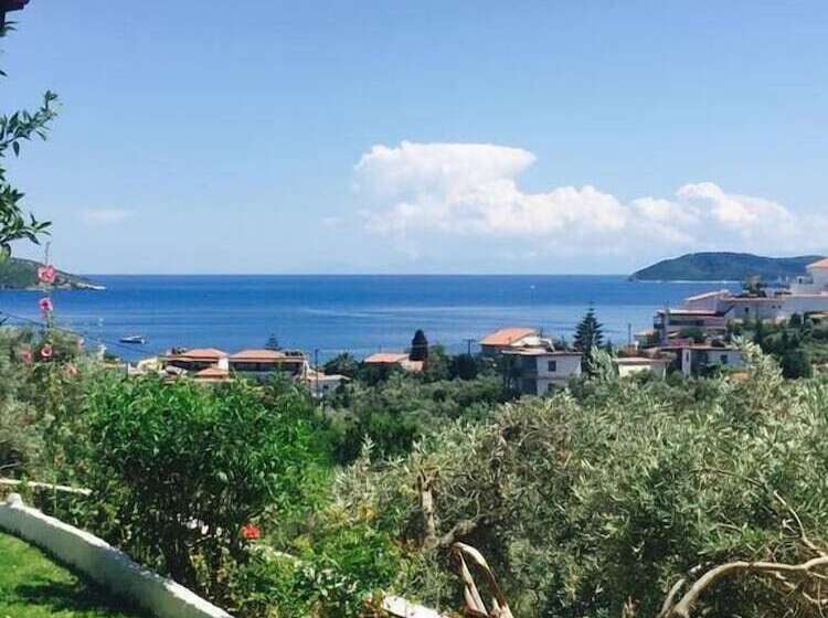 בית מלון כפרי Villa Meroulas