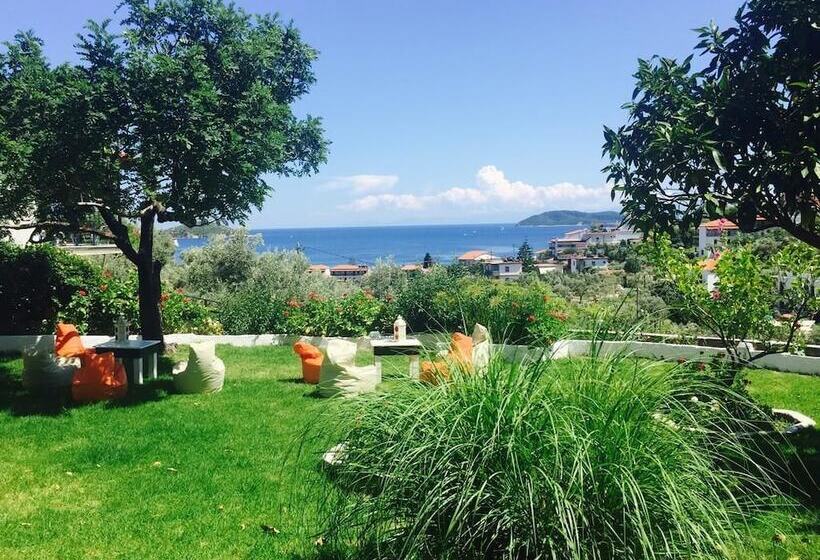 בית מלון כפרי Villa Meroulas