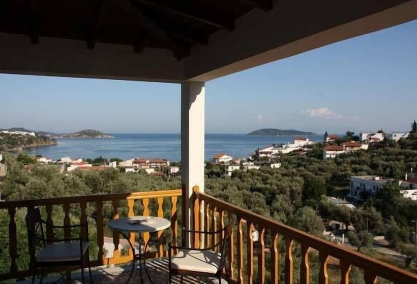 בית מלון כפרי Villa Meroulas