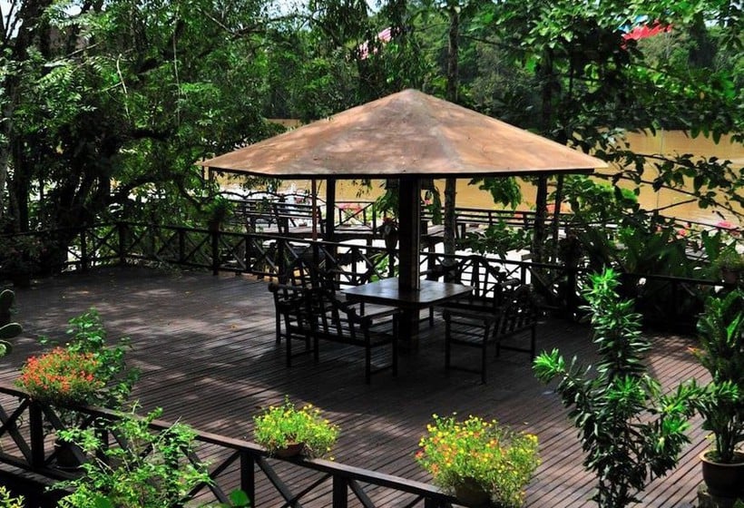 Kinabatangan Riverside Lodge