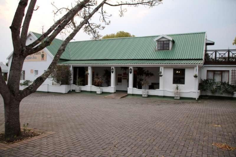 פנסיון Alpine Inn