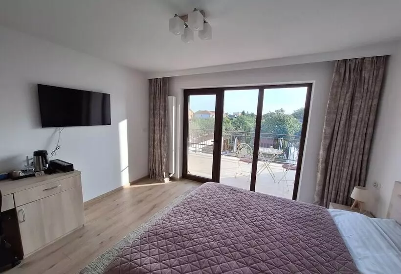 تختخواب و صبحانه Trend