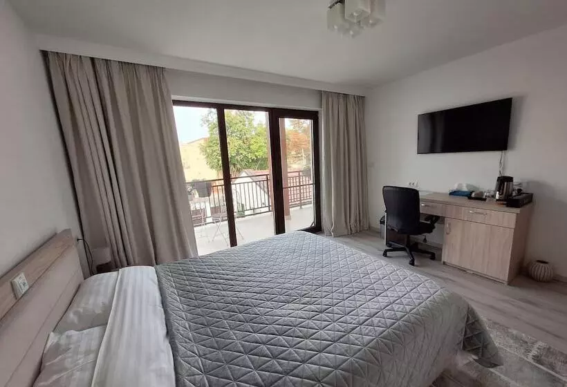 تختخواب و صبحانه Trend