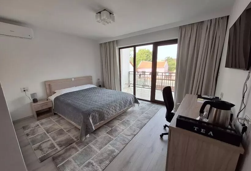 تختخواب و صبحانه Trend