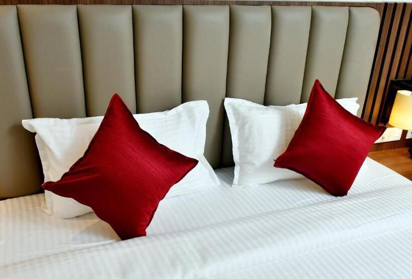 Hotel Kailash Residency