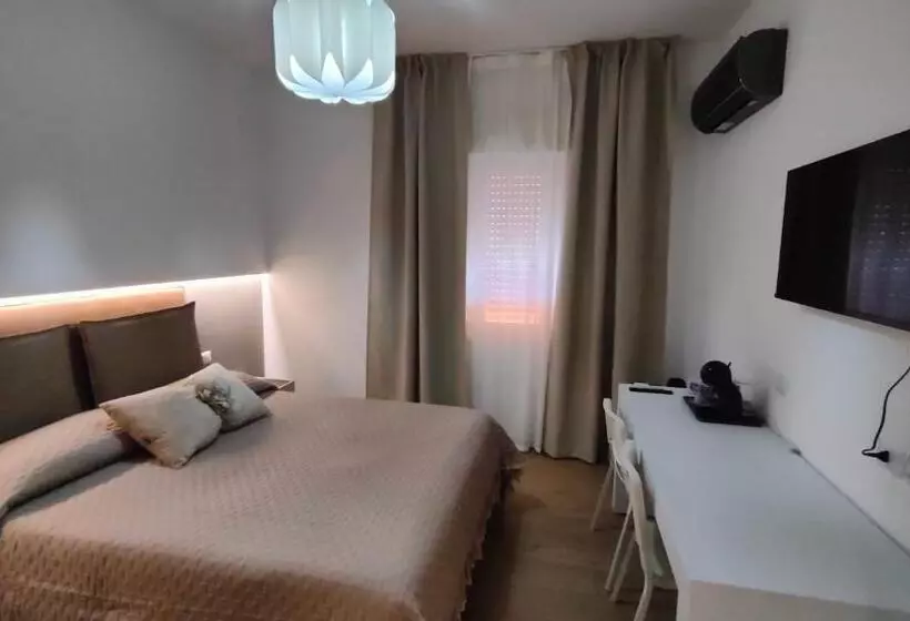 ペンション Chiarina Rooms