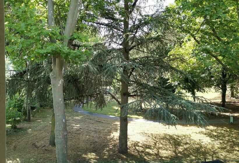 مبيت وإفطار Chambre D Hôte Dans Une Maison Avec Parking Privée