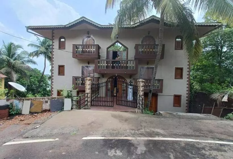 Hotel Ekaar