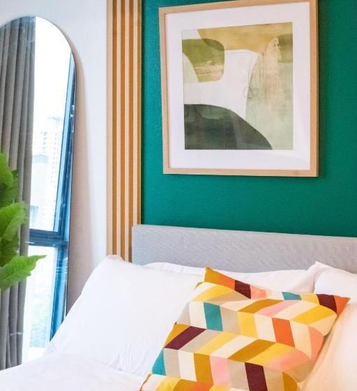 Vibrant Cozy Studio Unit In It Park