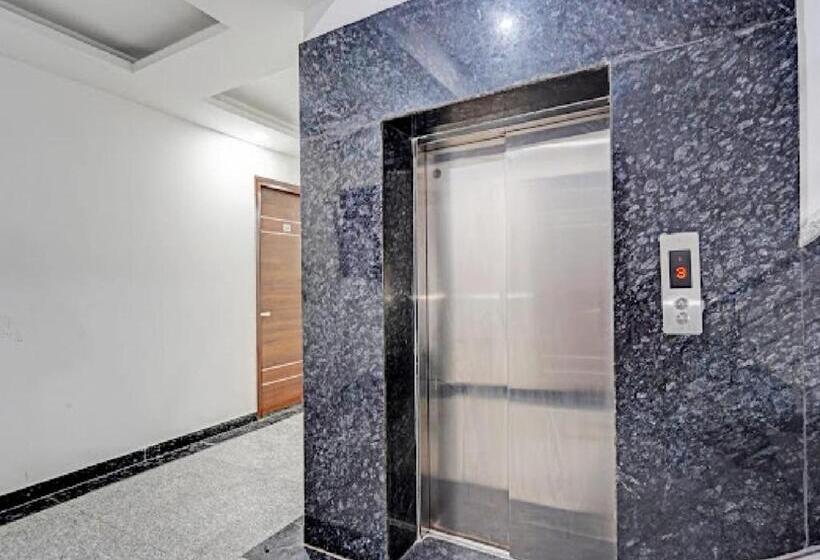 Akshayhotel Near Medanta Hospital