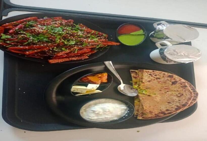 Akshayhotel Near Medanta Hospital