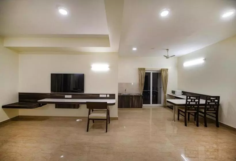 ホテル Avenue 11 Premium Stays Madurai