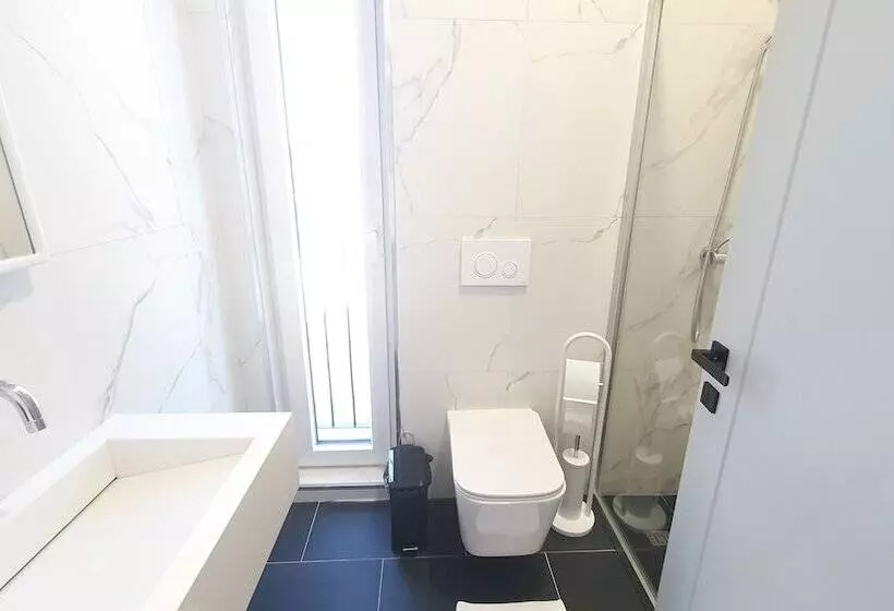 Hotelli Nerium Garden Inn Tirana Airport