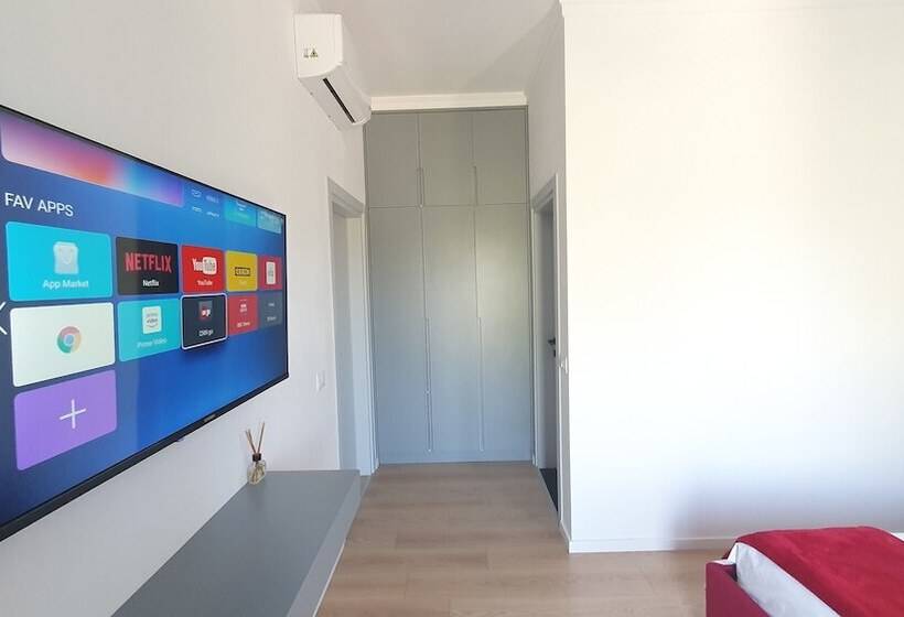 בית מלון כפרי Nerium Garden Inn Tirana Airport