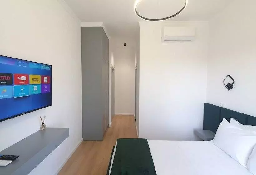 Hotelli Nerium Garden Inn Tirana Airport