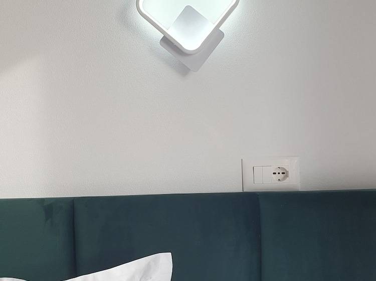 בית מלון כפרי Nerium Garden Inn Tirana Airport