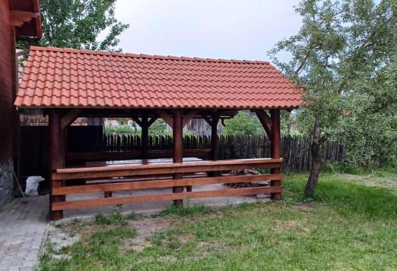 پانسیون Lipovan Kulcsosház