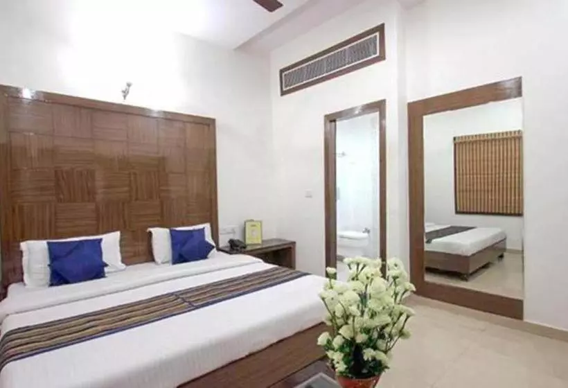 Fabhotel Station 3