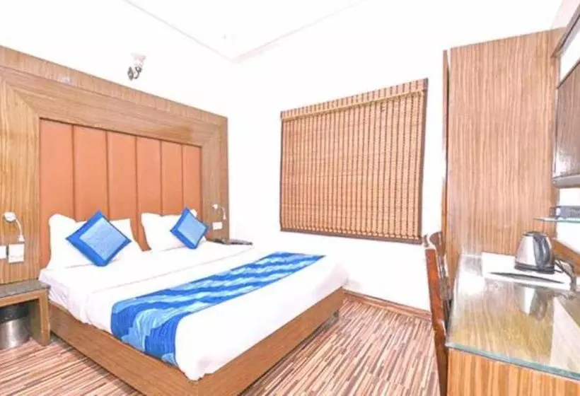 Fabhotel Station 3