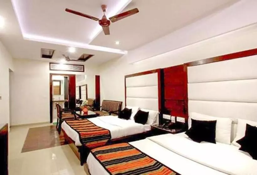 Fabhotel Station 3