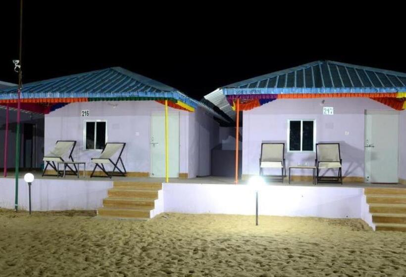 בית מלון כפרי Romiyo Desert Camp