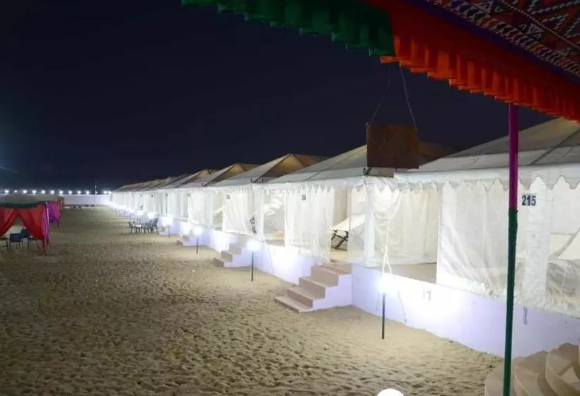 ホテル Romiyo Desert Camp
