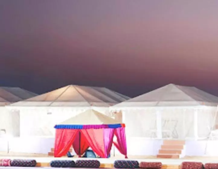 ホテル Romiyo Desert Camp