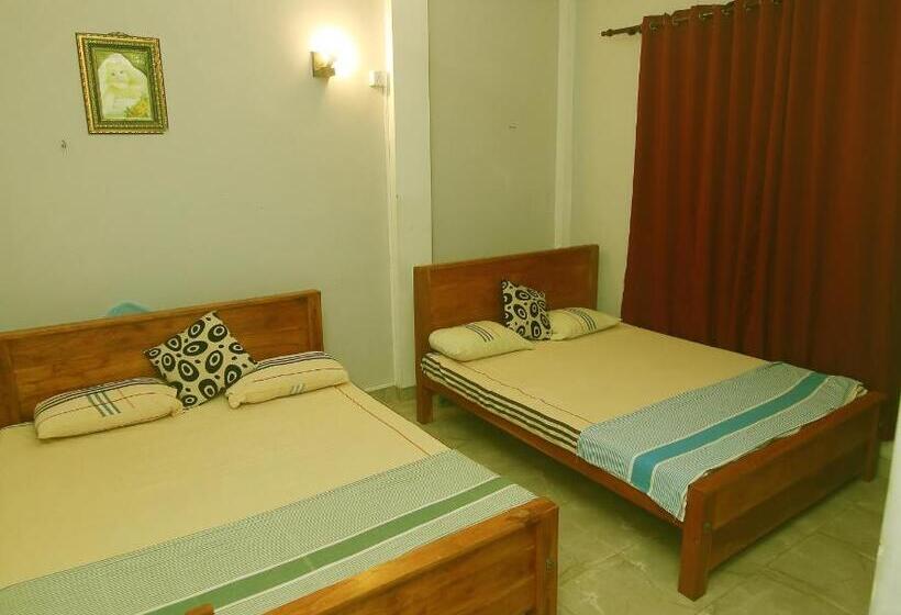 ペンション Ari Guest House