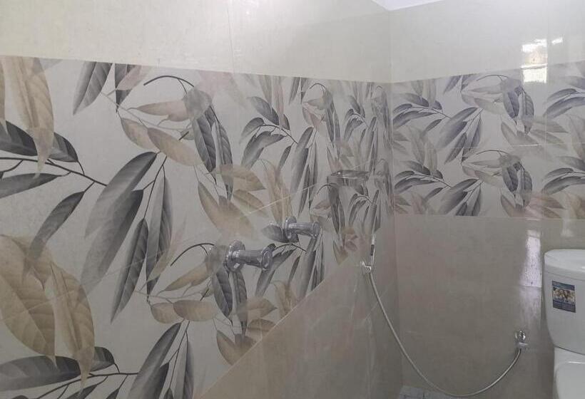 ペンション Ari Guest House