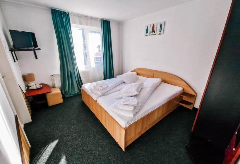 פנסיון Complex Caprioara Toplita